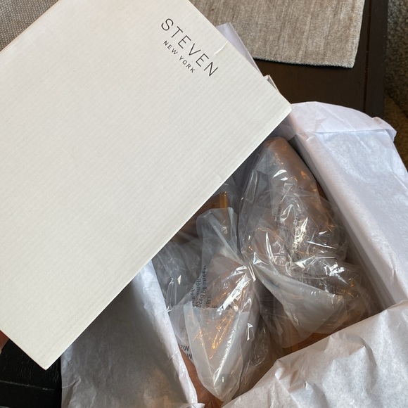 STEVEN by Steve Madden: Pamelo Block Heel Mules 7 - Picture 5 of 6